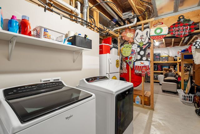 14305 Alpine Drive, Urbandale, IA 50323
