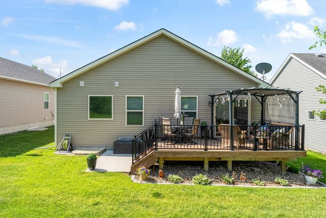 14305 Alpine Drive, Urbandale, IA 50323