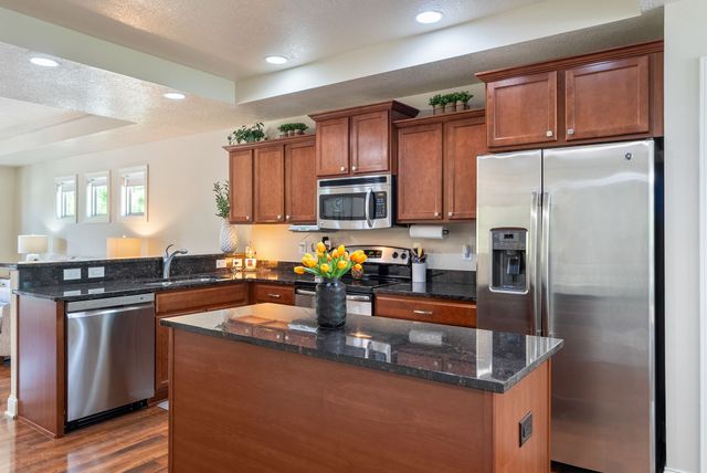 14305 Alpine Drive, Urbandale, IA 50323