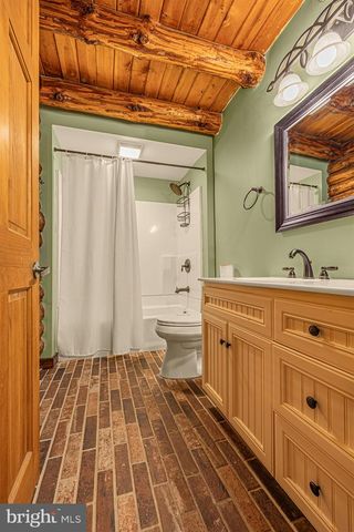 385 UPPER NECK RD, Pittsgrove, NJ 08318