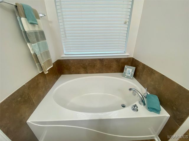 137 BISHOP Drive, Millbrook, AL 36054