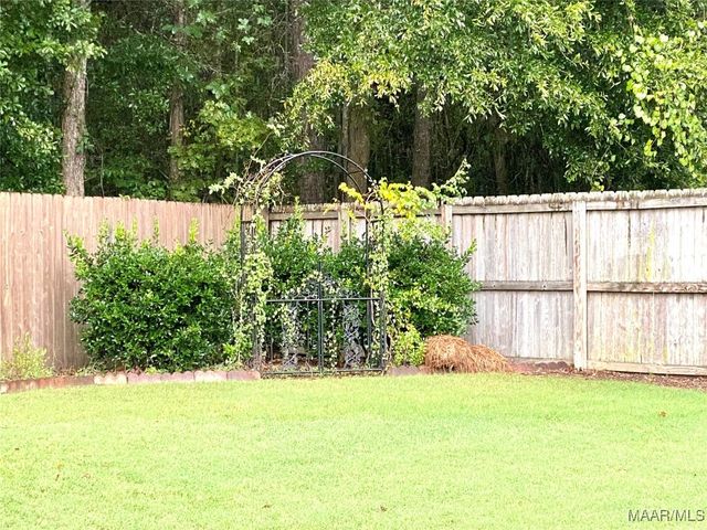 137 BISHOP Drive, Millbrook, AL 36054