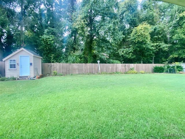 137 BISHOP Drive, Millbrook, AL 36054