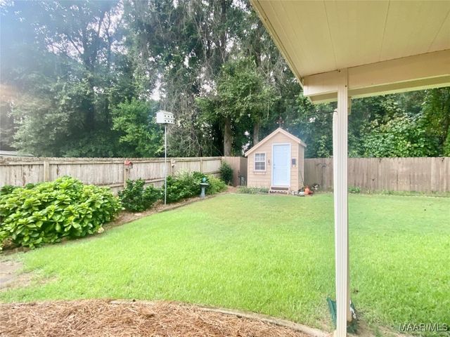 137 BISHOP Drive, Millbrook, AL 36054