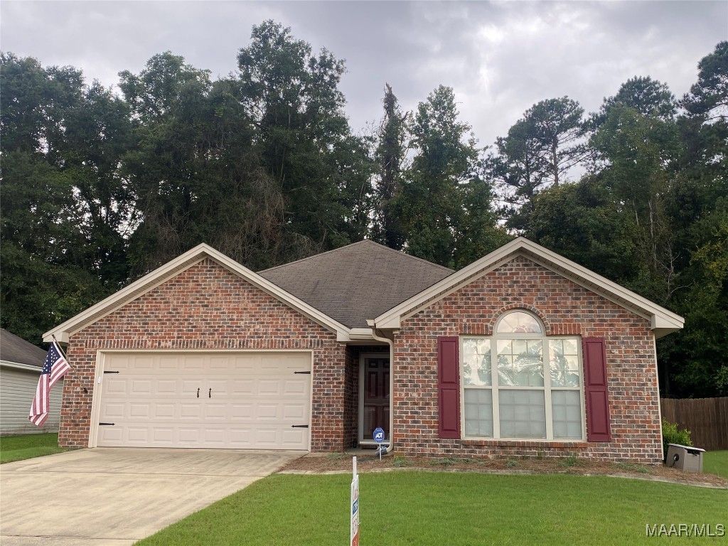 137 BISHOP Drive, Millbrook, AL 36054