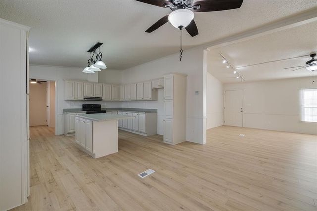 14407 Stone Hollow Road, Noble, OK 73068