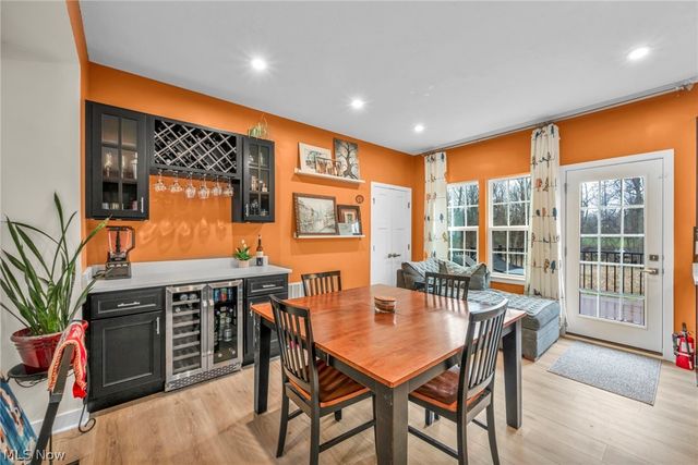 34566 Ethan Way, Willoughby, OH 44094