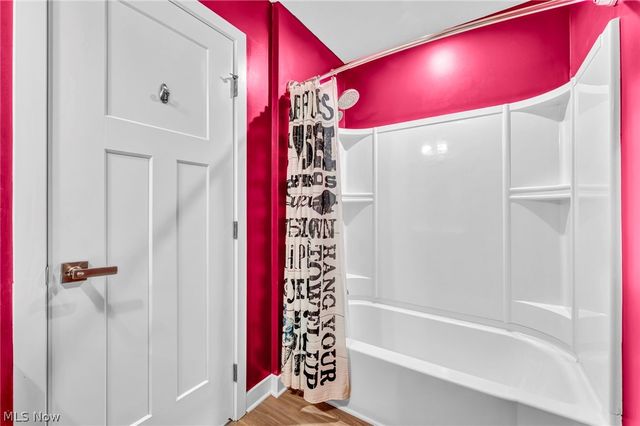 34566 Ethan Way, Willoughby, OH 44094