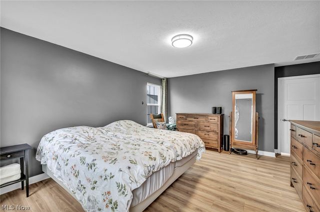 34566 Ethan Way, Willoughby, OH 44094