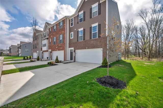 34566 Ethan Way, Willoughby, OH 44094