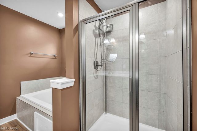 34566 Ethan Way, Willoughby, OH 44094