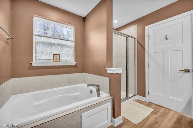 34566 Ethan Way, Willoughby, OH 44094