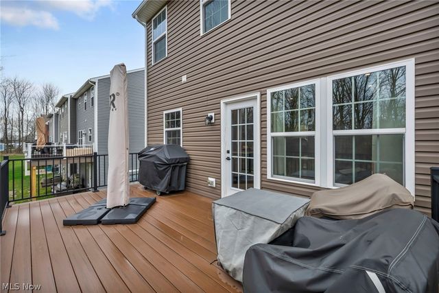 34566 Ethan Way, Willoughby, OH 44094