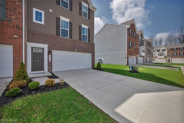 34566 Ethan Way, Willoughby, OH 44094