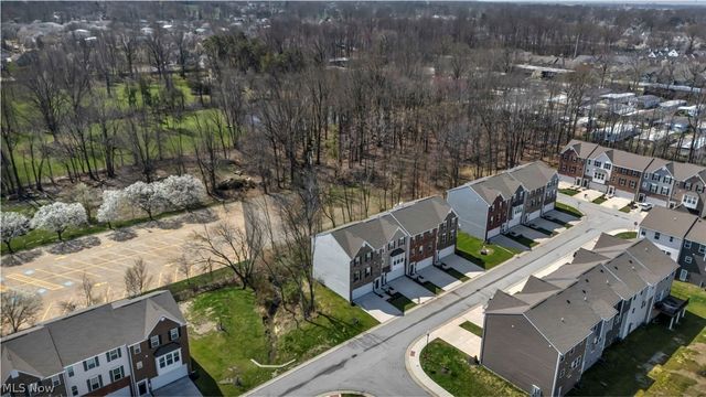 34566 Ethan Way, Willoughby, OH 44094