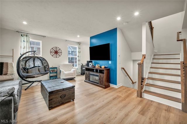 34566 Ethan Way, Willoughby, OH 44094