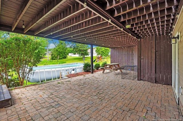 314 Woods Lane, Raeford, NC 28376