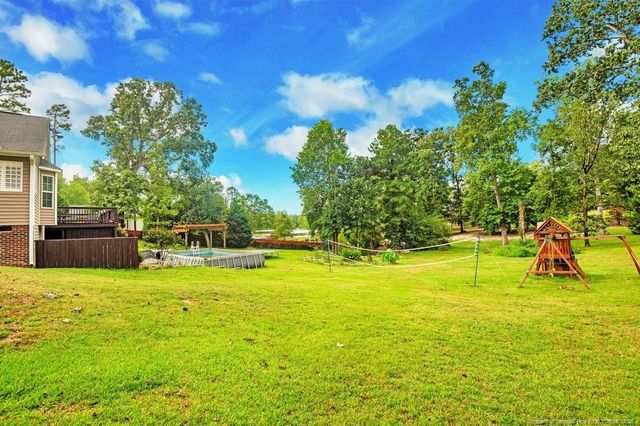 314 Woods Lane, Raeford, NC 28376