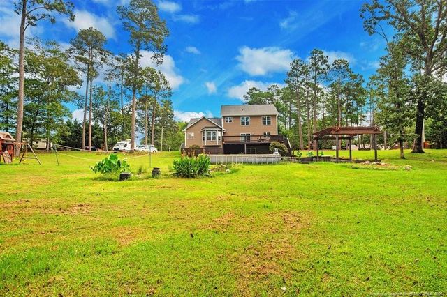 314 Woods Lane, Raeford, NC 28376