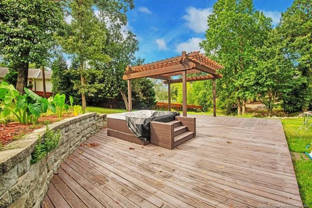 314 Woods Lane, Raeford, NC 28376