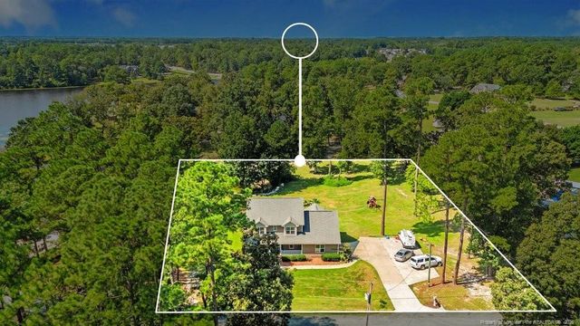 314 Woods Lane, Raeford, NC 28376