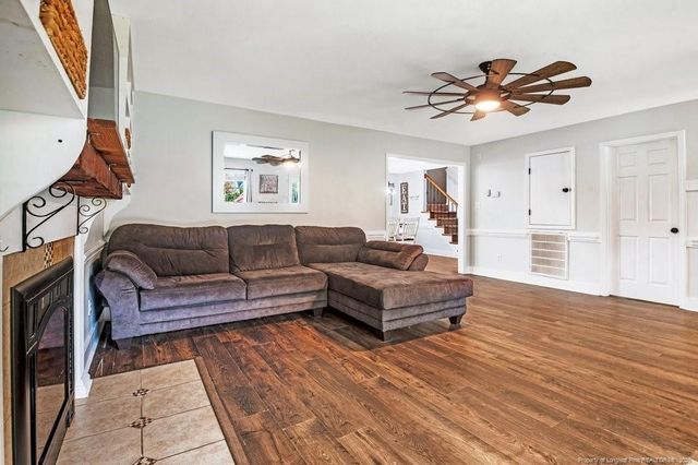 314 Woods Lane, Raeford, NC 28376
