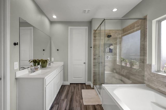 20151 Bushwick Falls Drive, Montgomery, TX 77316