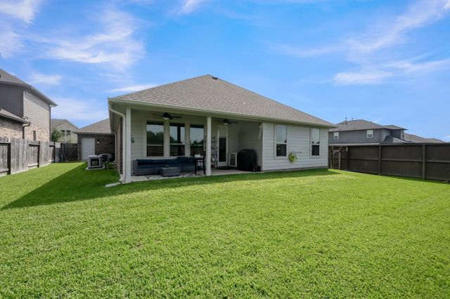 20151 Bushwick Falls Drive, Montgomery, TX 77316
