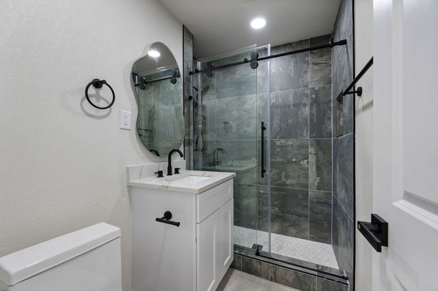 1200 Tanglewood Trail, Euless, TX 76040