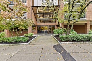 1265 Beacon St 501, Brookline, MA 02446