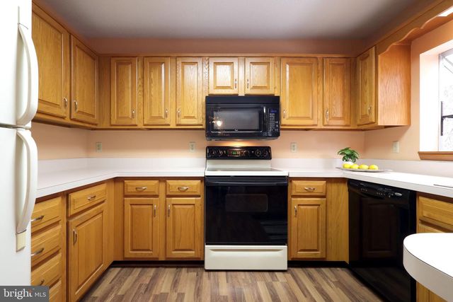 1959 HARVEST CIR, State College, PA 16803