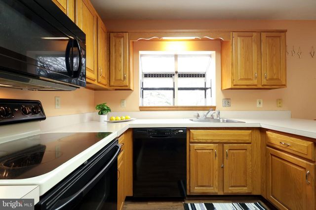 1959 HARVEST CIR, State College, PA 16803