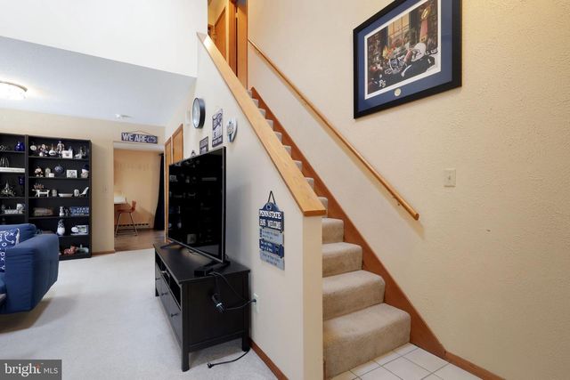 1959 HARVEST CIR, State College, PA 16803