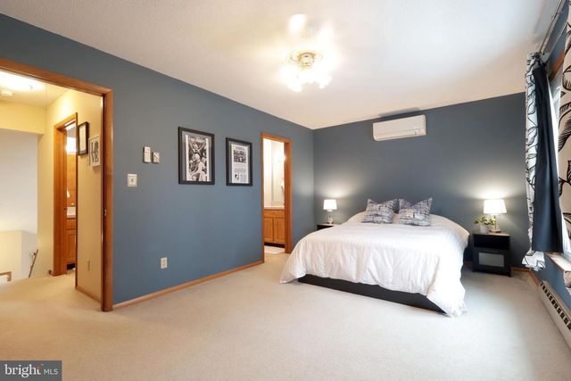 1959 HARVEST CIR, State College, PA 16803