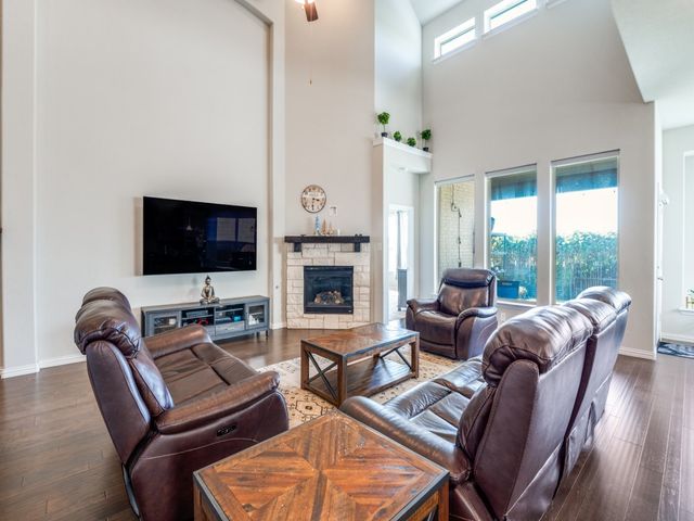 2112 Creekbluff Court, Lewisville, TX 75010