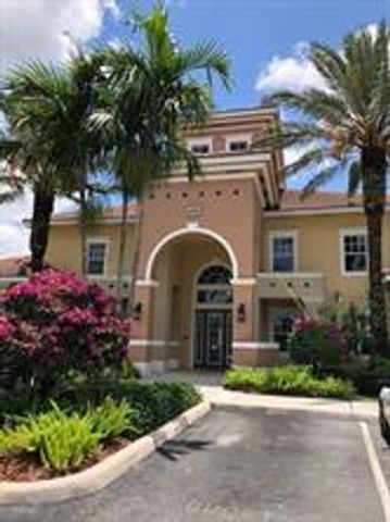 6505 EMERALD DUNES Drive 107, West Palm Beach, FL 33411