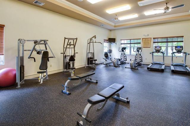 6505 EMERALD DUNES Drive 107, West Palm Beach, FL 33411