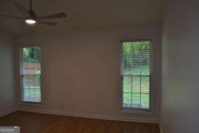 5134 Hill Farm Drive NE, Woodstock, GA 30188