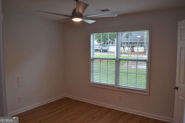 5134 Hill Farm Drive NE, Woodstock, GA 30188