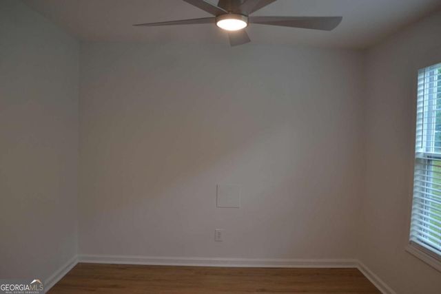5134 Hill Farm Drive NE, Woodstock, GA 30188