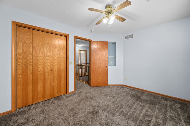 4816 Norfolk Place, Bettendorf, IA 52722