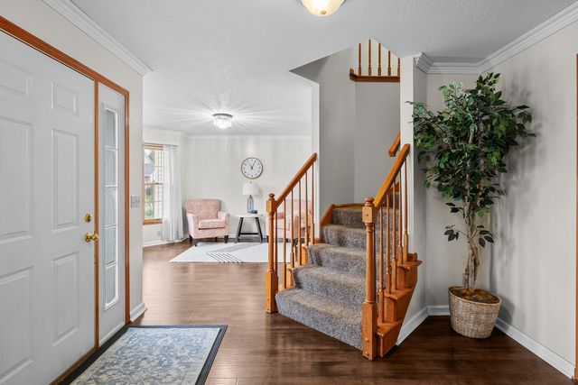 4816 Norfolk Place, Bettendorf, IA 52722