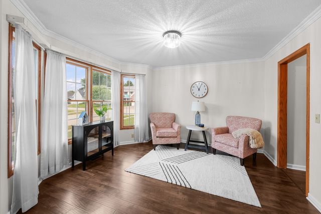 4816 Norfolk Place, Bettendorf, IA 52722