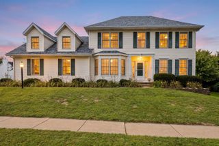 4816 Norfolk Place, Bettendorf, IA 52722