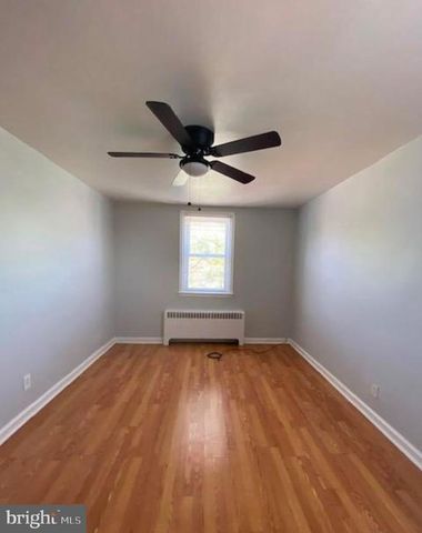 1003 FANSHAWE ST, Philadelphia, PA 19111