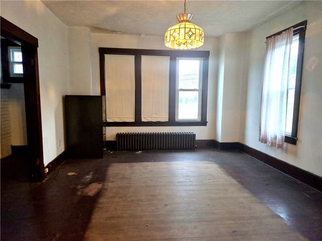 1674 Lincoln Way, White Oak, PA 15131