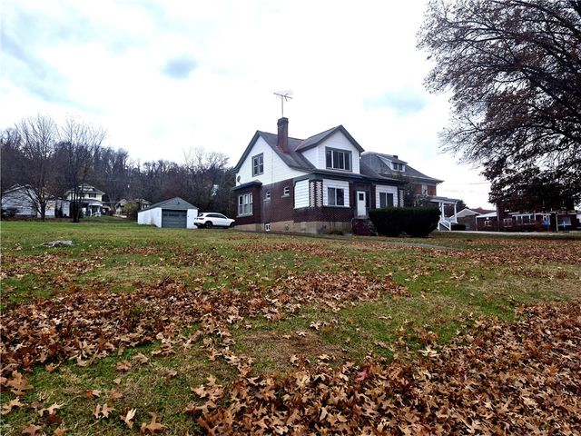 1674 Lincoln Way, White Oak, PA 15131