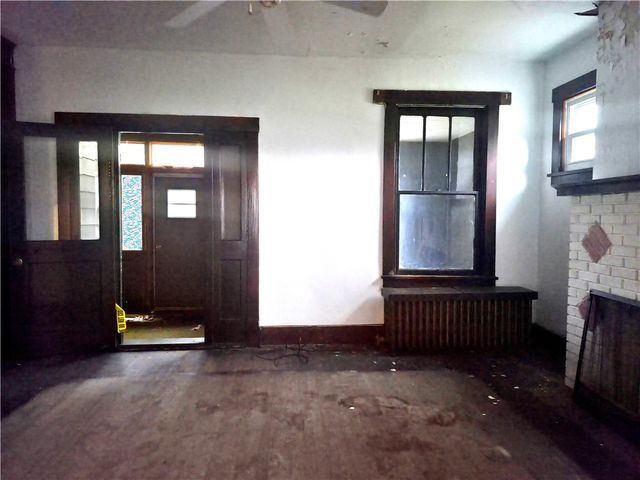 1674 Lincoln Way, White Oak, PA 15131