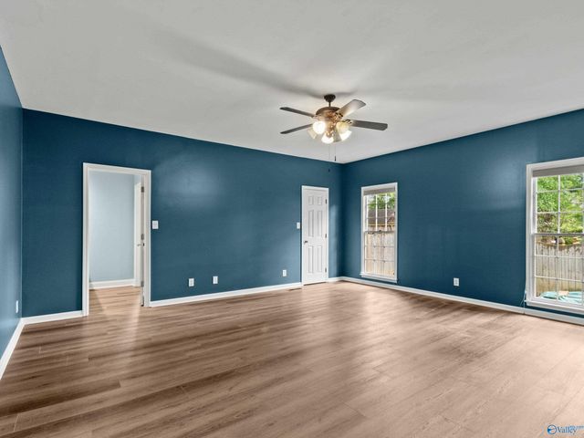 2407 Huntington Lane SE, Decatur, AL 35601