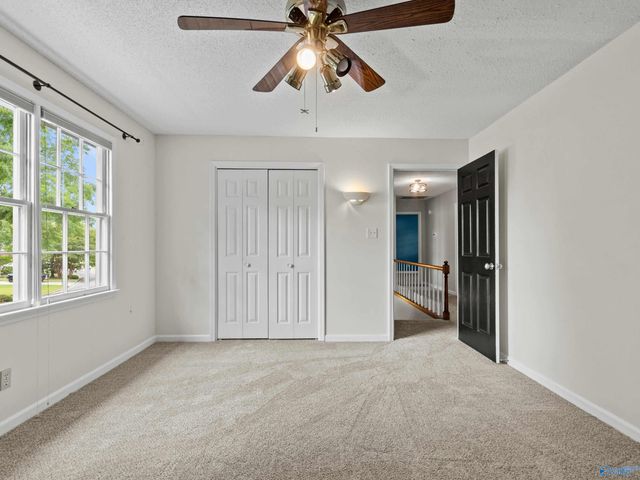 2407 Huntington Lane SE, Decatur, AL 35601